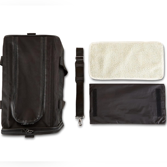 Amazon Basics Soft Sided Mesh Pet Travel Carrier Medium Size - Picture 4 of 13